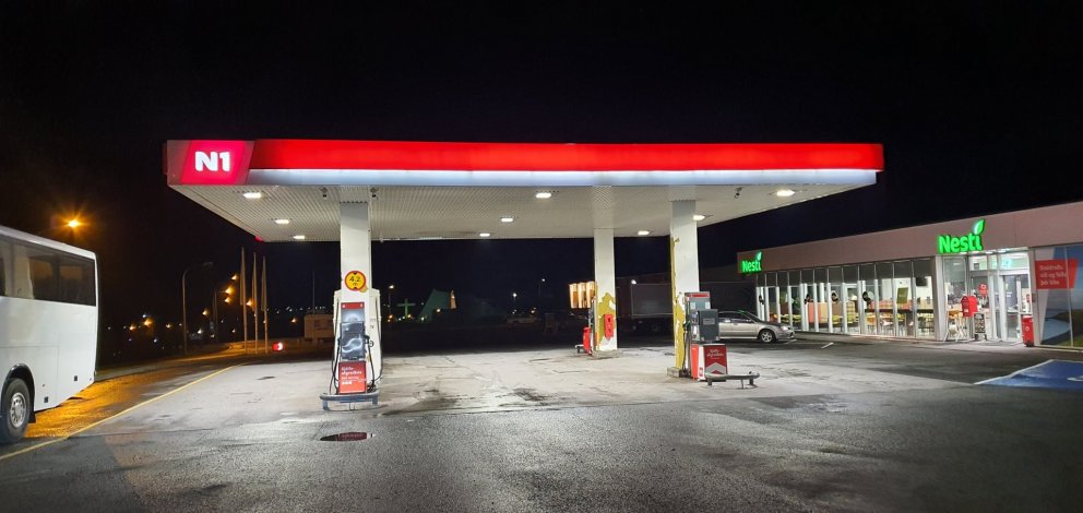 Ný lýsing í skyggni við N1 Blönduósi