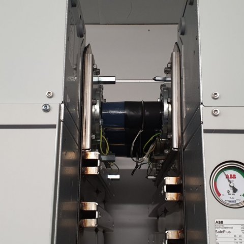 33kV sofar settir saman.